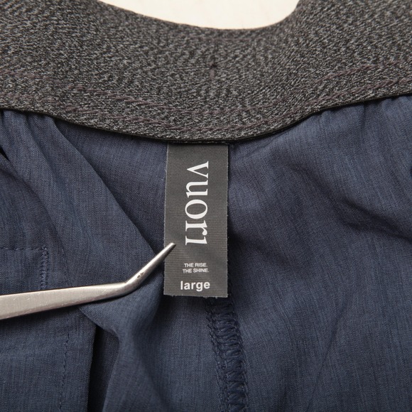 Vuori Shorts Mens Large Blue Black Trim Athletic Hybrid Swim Zip Pocket Drawcord - Picture 4 of 10